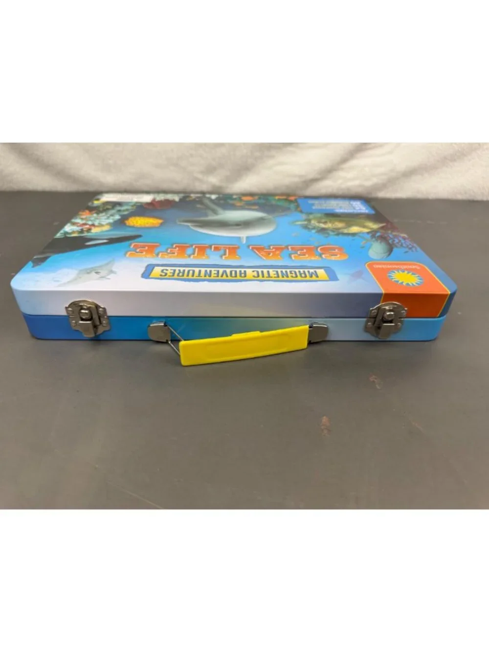 Smithsonian Magnetic Adventures Sea Life Set With Guidebook & Reusable Clings